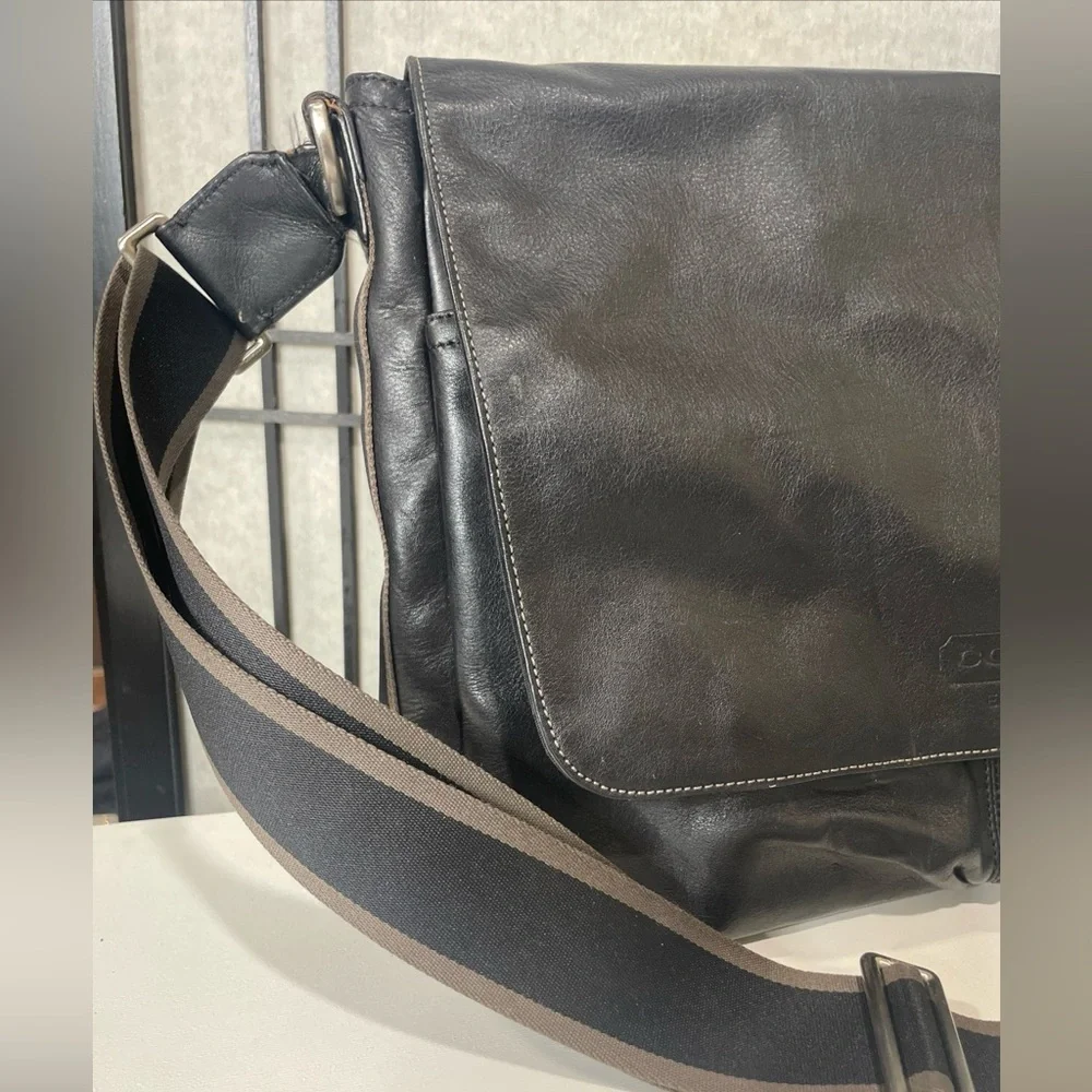 COACH Heritage Web Black Leather Messenger Bag #F70556